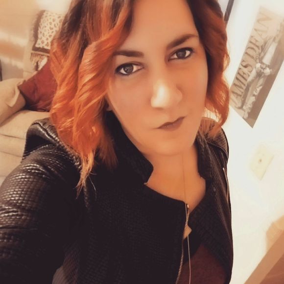 Meet your Posher, Shannon - Picture 1 of 1